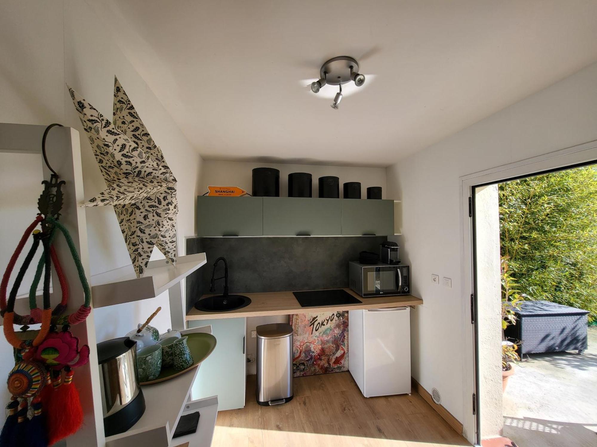 Studio Independant Avec Terrasse A Juan Les Pins Antibes Exterior photo